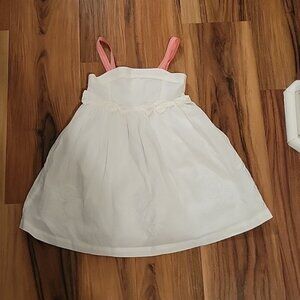 Tahari Easter Formal dress lovely details tulle tosests and embroidery bows pink